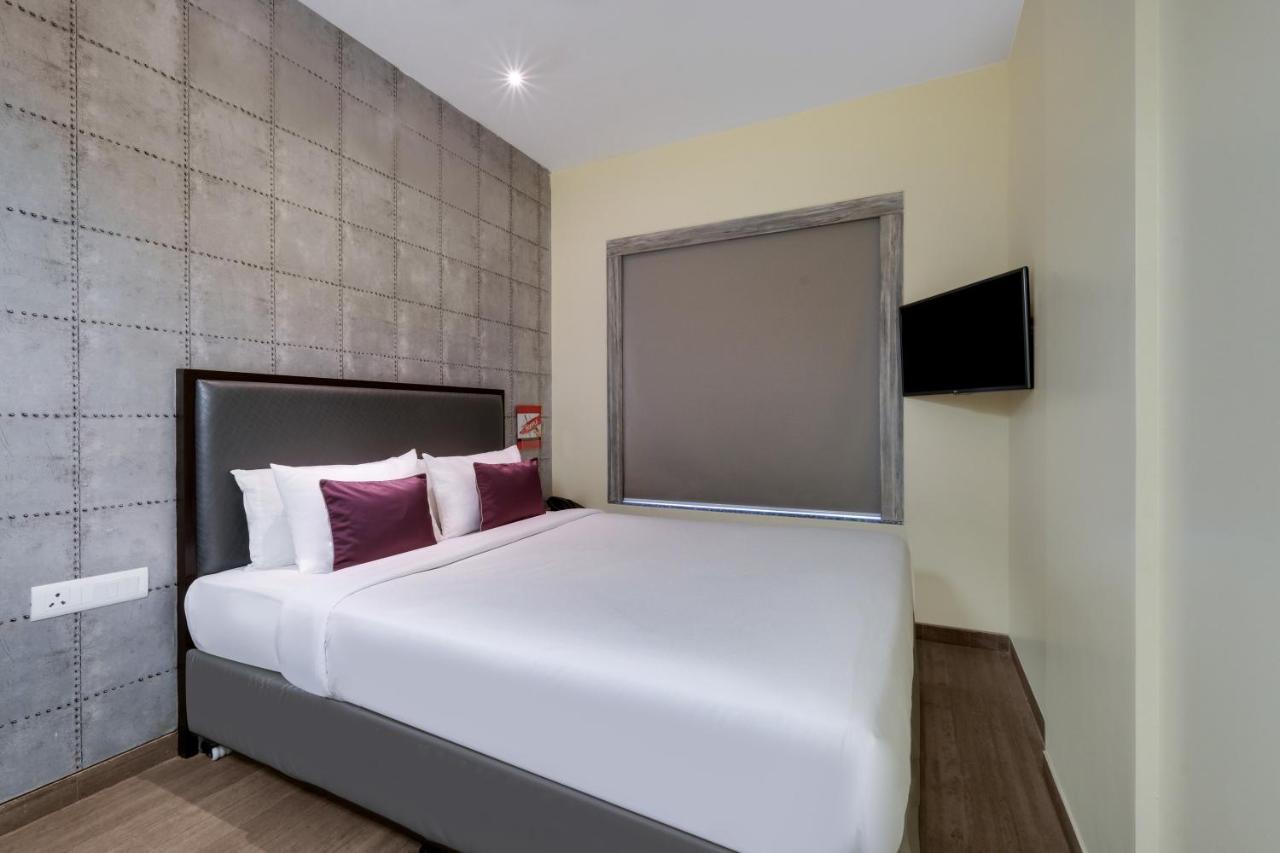7 Apple Hotel Vadodara Buitenkant foto