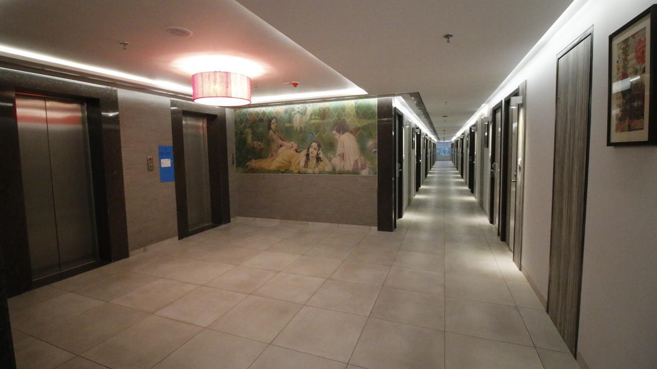 7 Apple Hotel Vadodara Buitenkant foto
